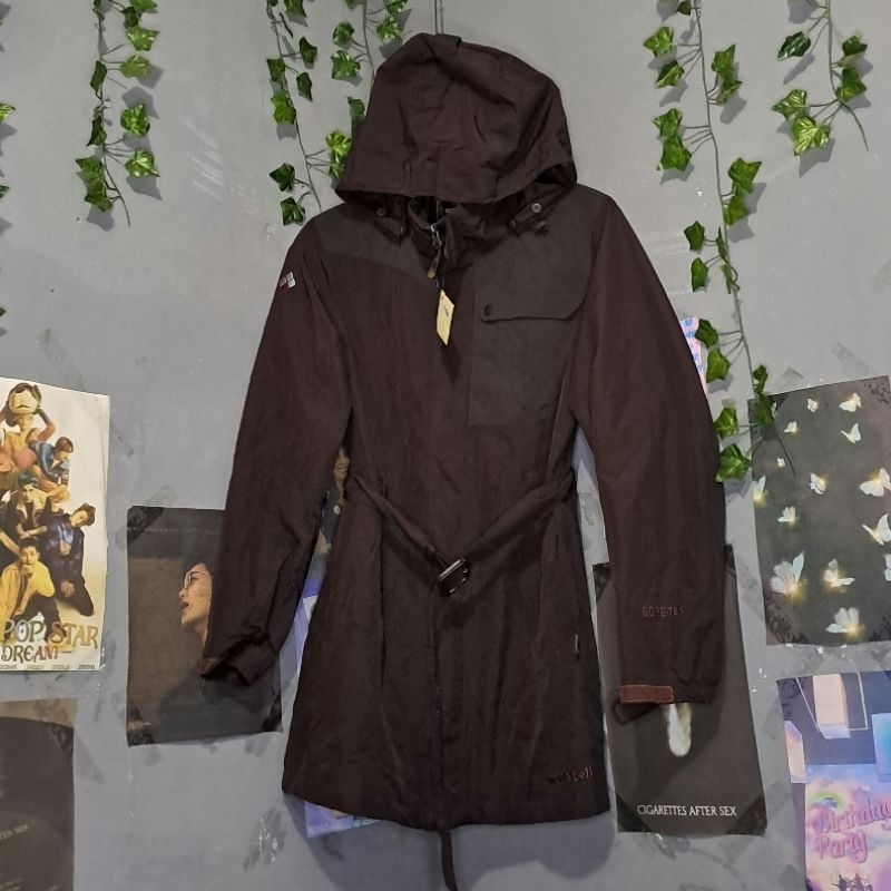 Jaket Outdoor Montbell