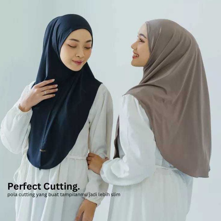 Free Ongkir JILBAB BERGO JERSEY PINGUIN  HIJAB INSTAN BERGO JERSEY PINGUIN NON PET KERUDUNG BERGO IN