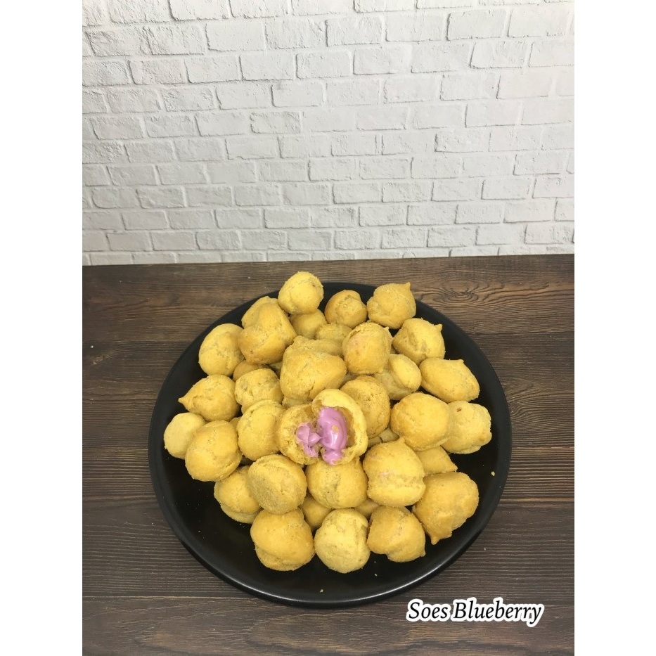 

1 Kg Sus Kering Isi Krim Blueberry Soes Kering Camilan Cemilan Snack