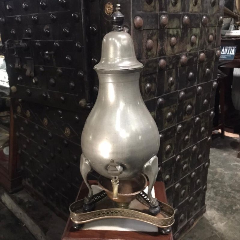 Samovar Teko Pemanas Air Logam dengan Kompor Antik Lawas Tua Rusia Eropa