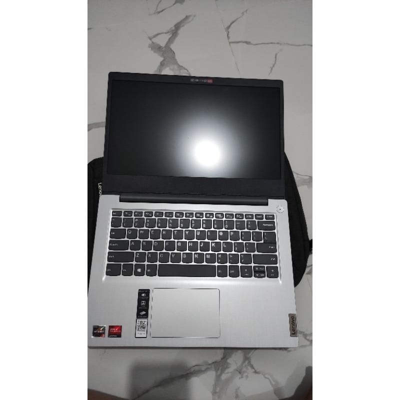 Laptop Lenovo ideapad slim 3 ryzen 3 256ssd 8GB