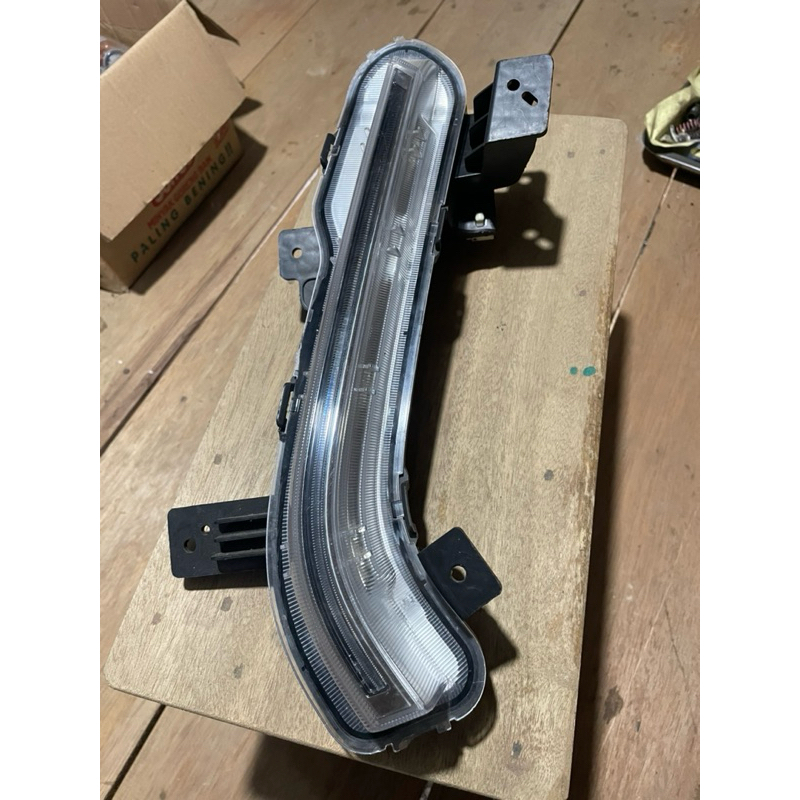 Lampu DRL bumper Wuling Confero S kiri