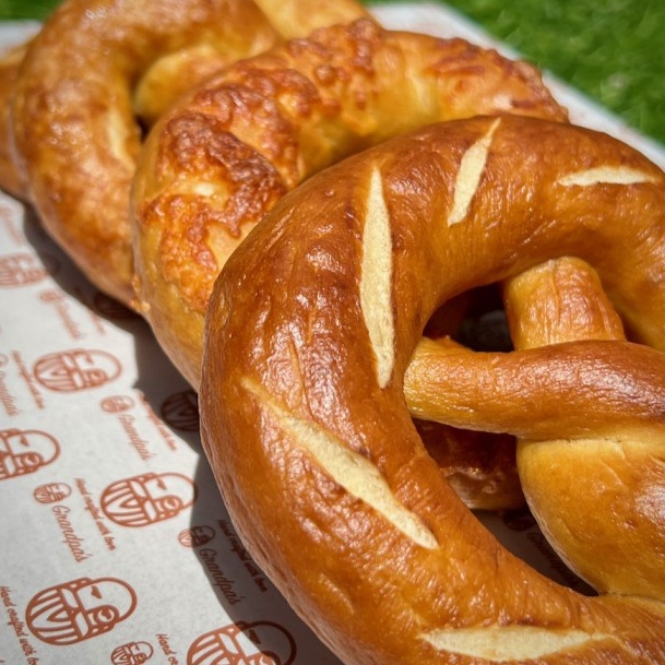 

1111 Pretzel box isi 4pcs