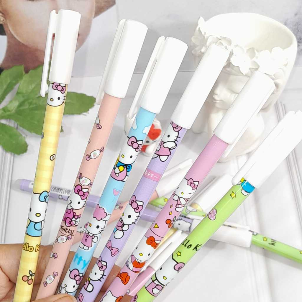 

Paket 12 PCS Pulpen Erasable Hello Kitty Cute Lucu (1 Lusin) TERMURAH / Paket 1 lusin 12 Piece Bolpen Odemei Helo Kity Tinta Hitam bisa dihapus Alat Tulis Sekolah Anak Stationary Fancy Kekinian Bisa Grosir dan COD