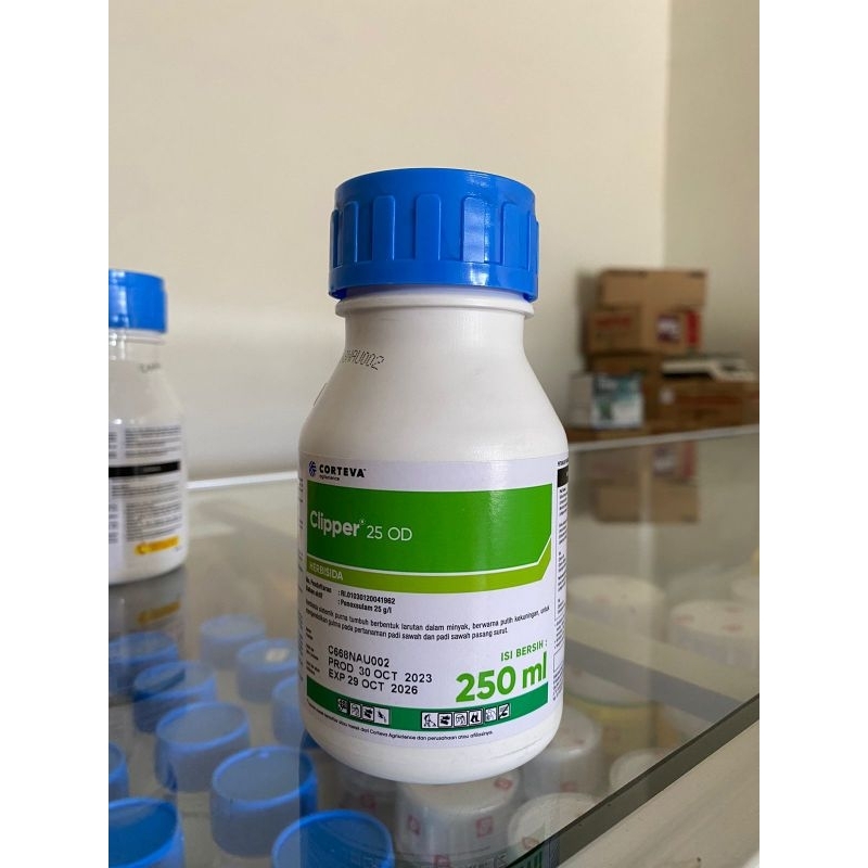 Herbisida Clipper 25 OD 250 ML