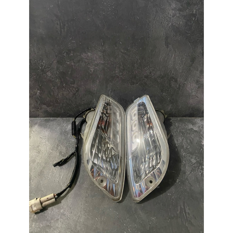 Sein Kiri Kanan LED Vespa S LX Facelift ori