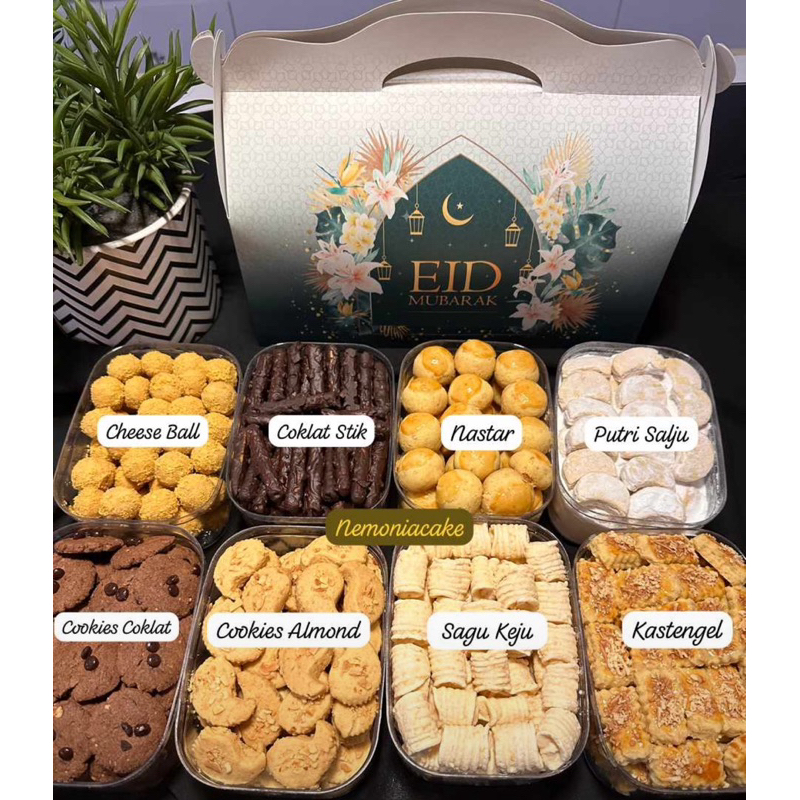 

Paket Kue Lebaran