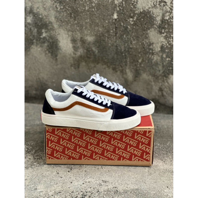 Sepatu Old School