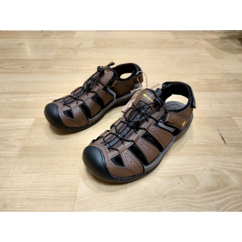 Sandal Gunung Pria Bata Weinbrenner Terbaru Bahan Sintetis Awet Sepatu Sandal Pria Warna Hitam dan C