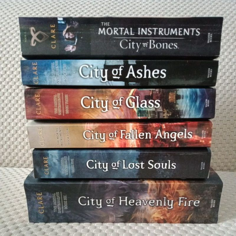 

Novel bekas/preloved import Mortal Instrument series (original English)