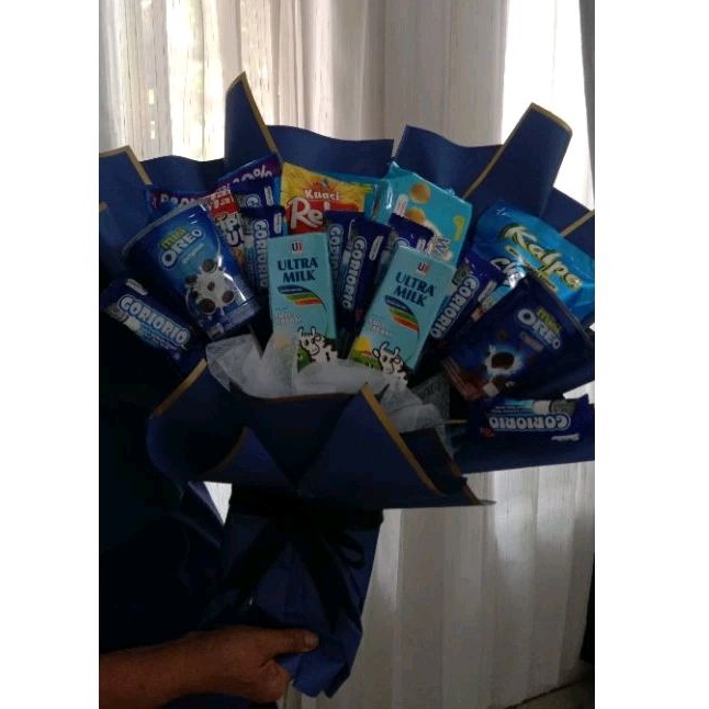 

BUKET SNACK HADIAH BIRTHDAY GRADUATION ANNIVERSARY WEDDING HAMPERS GIFT