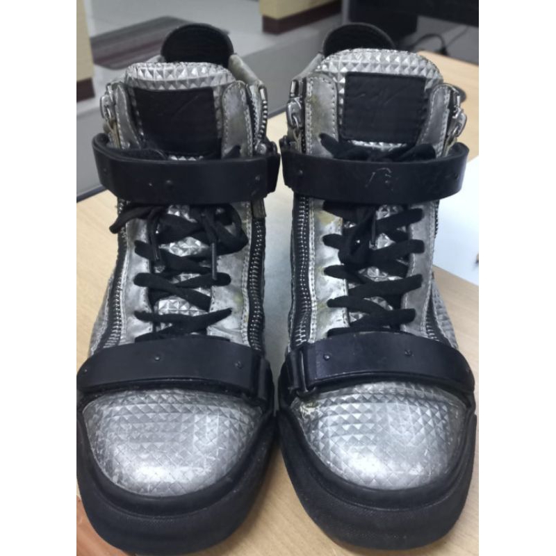 Sepatu GIUSEPPE ZANOTTI Size 41