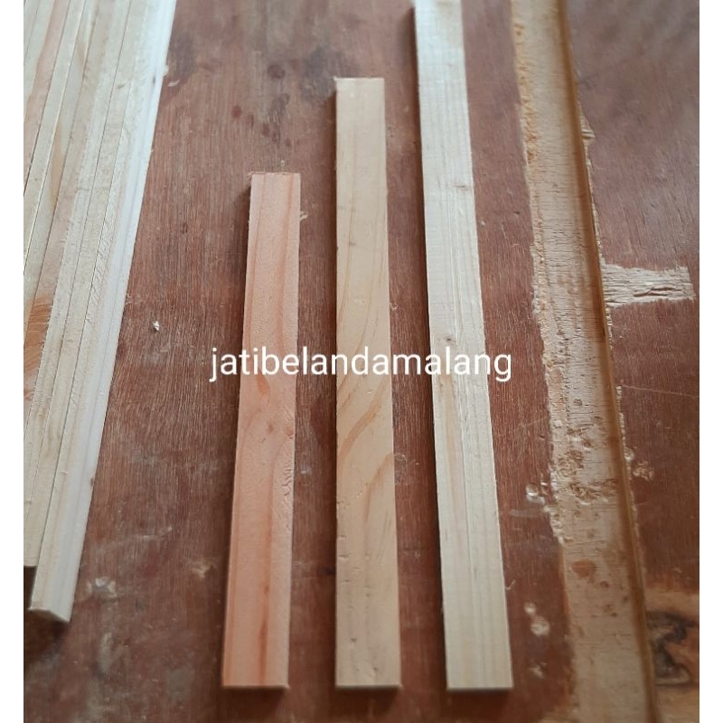 Kayu Lis Tipis Jati Belanda tebal 0,5 cm