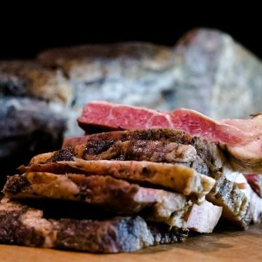 

SMOKED BEEF BRISKET / DAGING SAPI ASAP / DAGING TIPIS / BERLEMAK - 250 gr