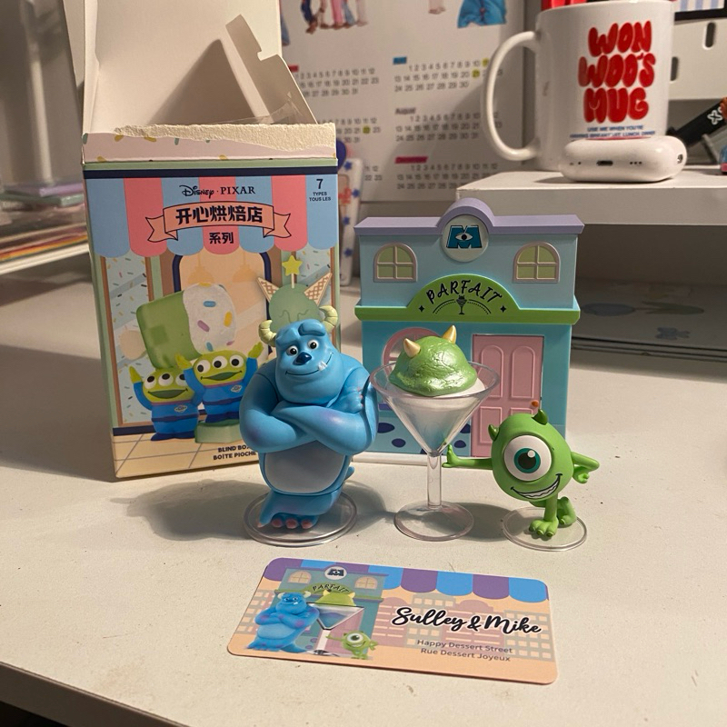 UNSEALED MINISO x DISNEY PIXAR: SWEETS SHOP FIGURE MODEL BLIND BOX