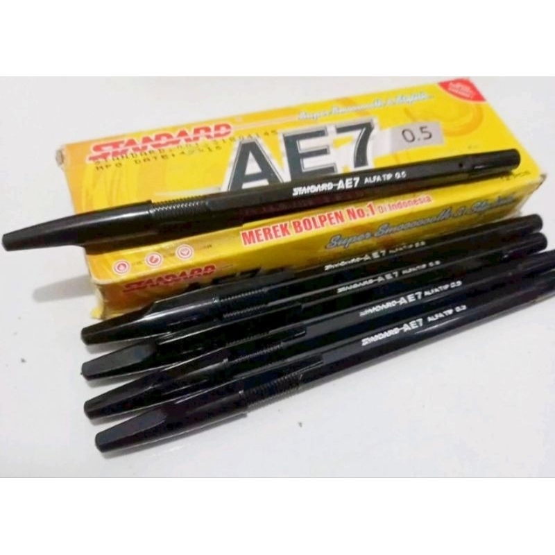 

alat tulis bolpen AE7 fine 0.5 Black 1pack isi 12pcs standar/pulpen standar