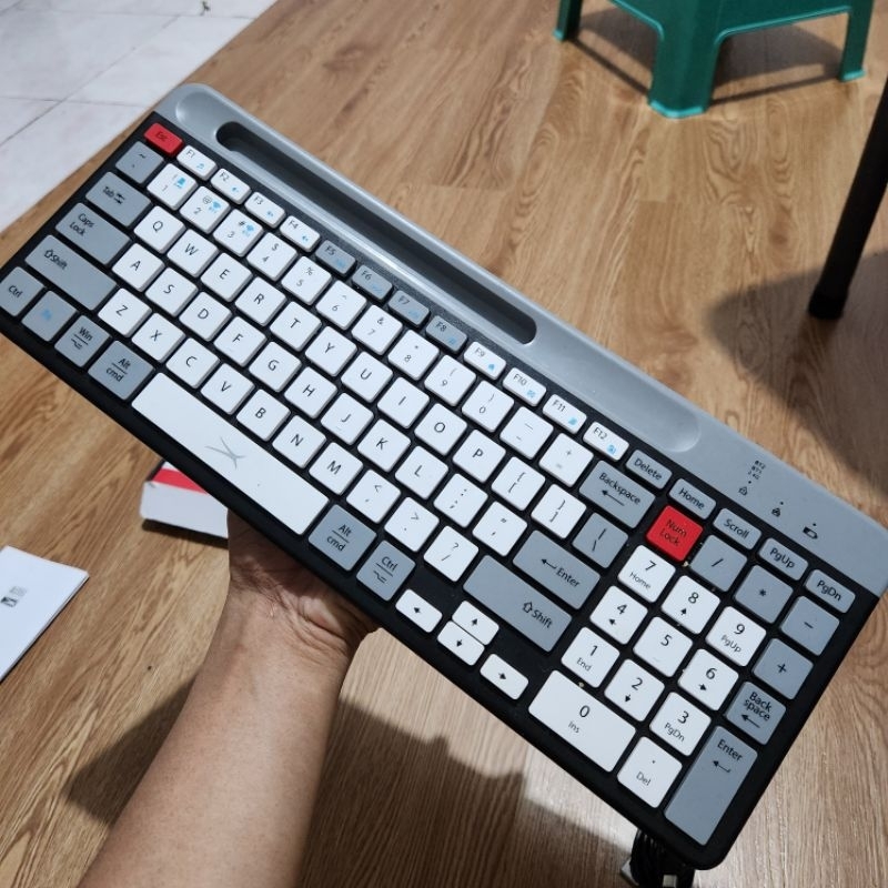Keyboard wireless Altec Lansing ALBK6268 BEKAS BERKUALITAS