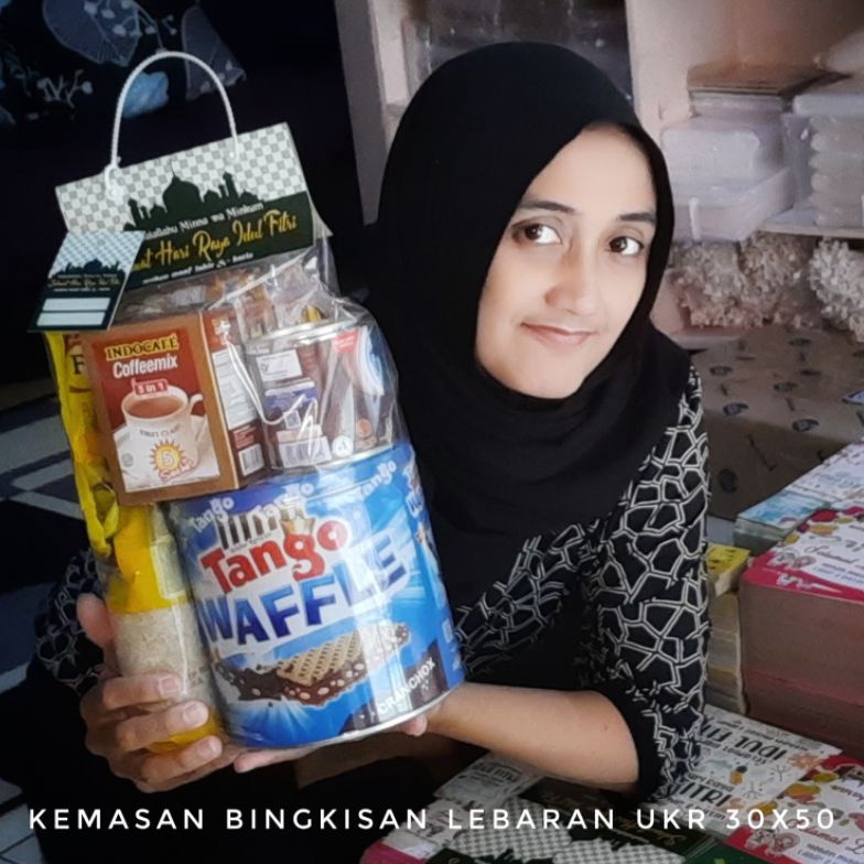 

Stok banyak plastik bingkisan lebaran ukuran 3 x 5 cm 1 pack HJA