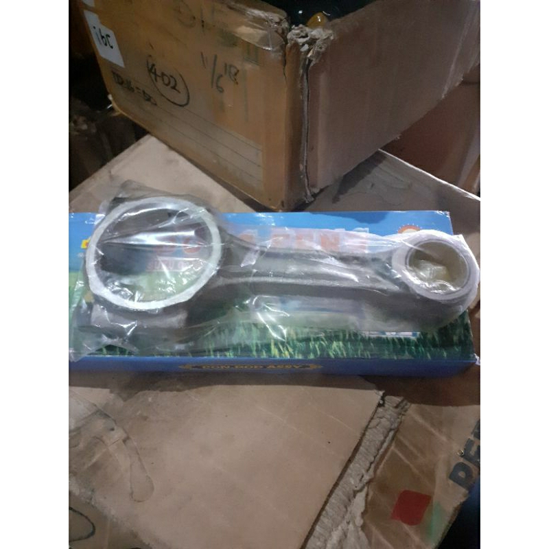 conrod/setang seher mesin diesel DONG FENG S 1110(dong feng)