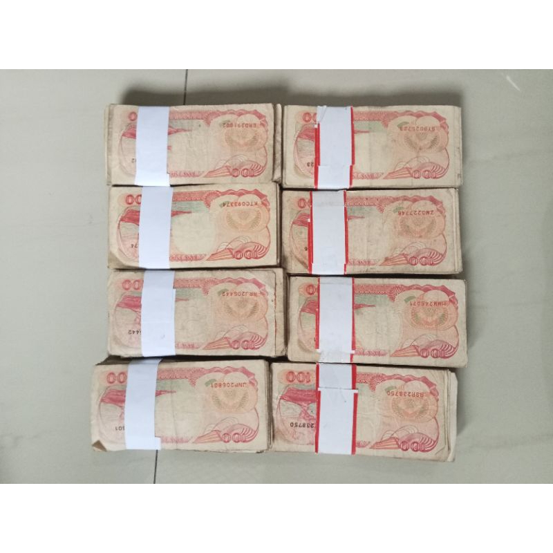 200 lembar 100 rupiah pinisi very fine