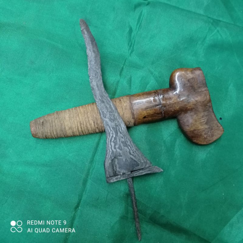 keris jangkung jimatan