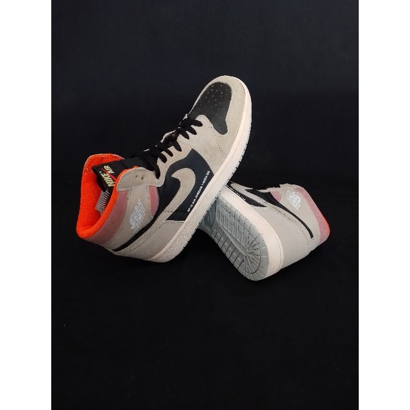 AJ 1 Retro High Hyper Crimson