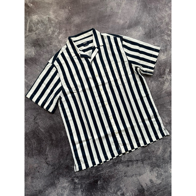 SPAO open collar shirt