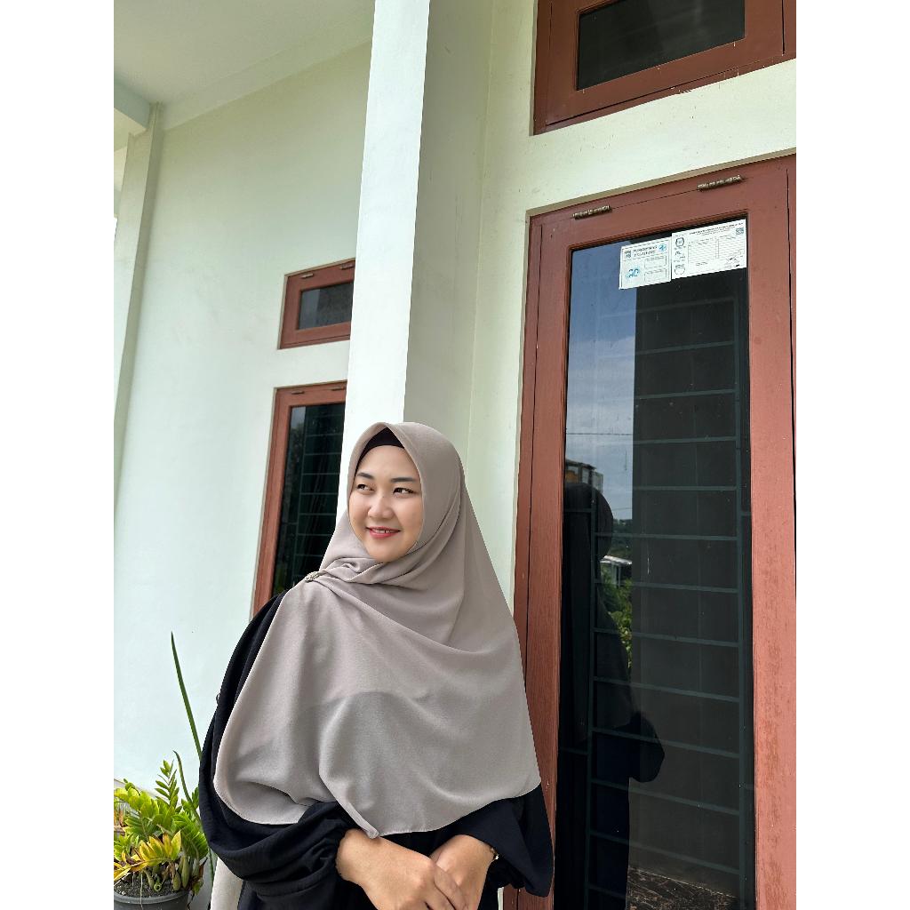 Jilbab segiempat ceruty premium ukuran 130x130