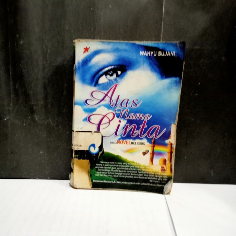 

Buku Atas Nama Cinta Sebuah Religius - Wahyu Sujani