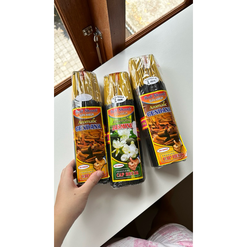 DUPA HIO HARUM CAP BECIK 2 JAM. uk 32cm 800gr