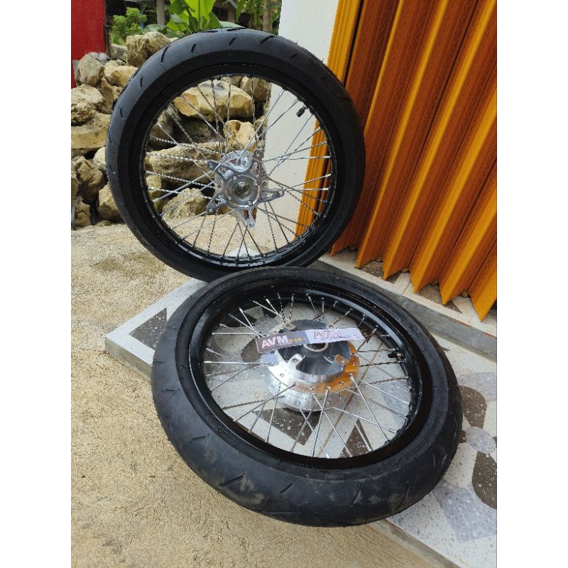 velg set cbr / cb150r new cb150r old megapro mono velg rossi veleg rossi pelek rossi set ban