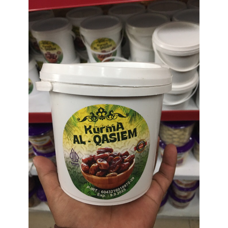 

kurma al - Qasiem 1 ember