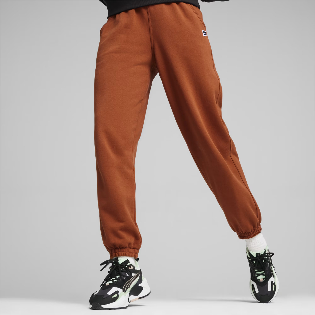 Celana Jogger PUMA DOWNTOWN Relaxed Sweatpants TR Teak 624365 81