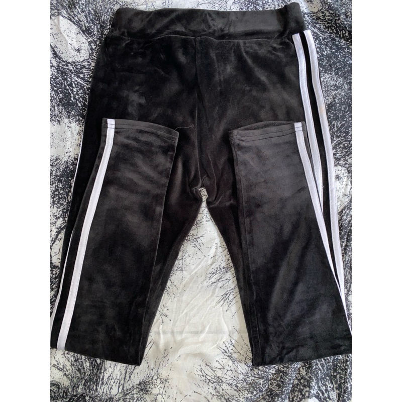 LEGING WANITA LIST GARIS 2