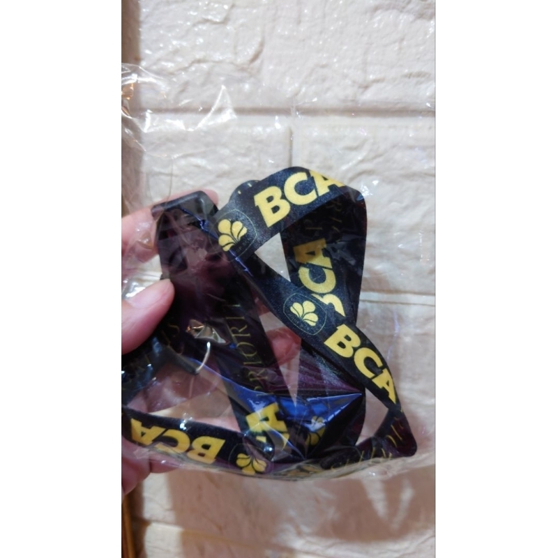 

Tali BCA Prioritas Lanyard