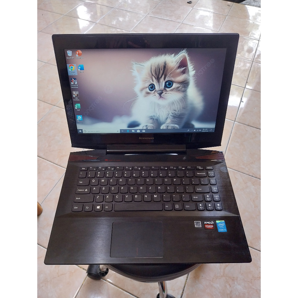 laptop LENOVO Y40-80 Core i5-5200U Ram 8GB HDD 1TB VGA Amd R9 (1GB)