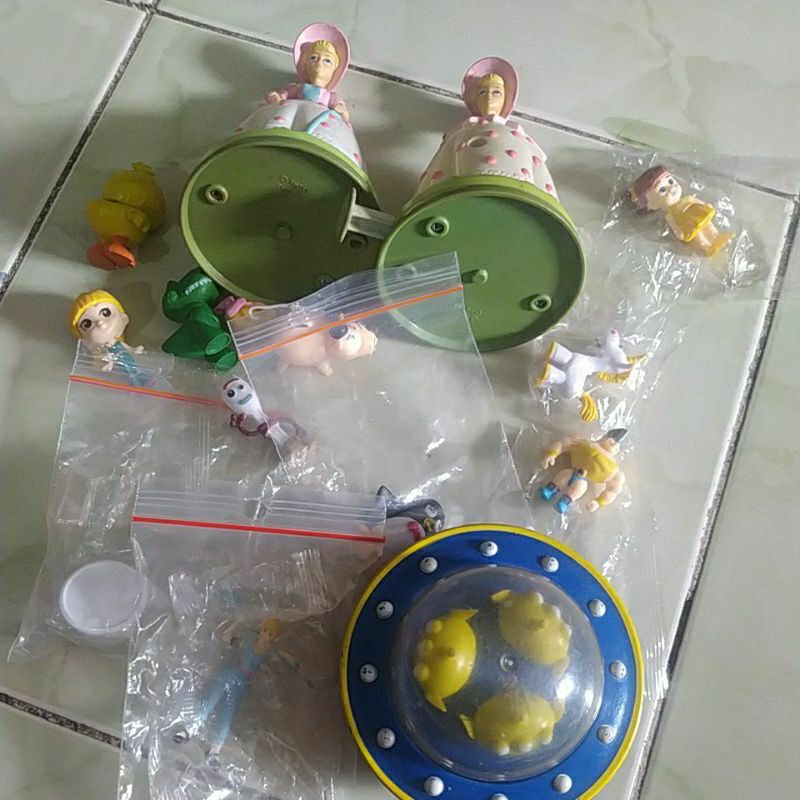 mainan toy story mcd happy meals miniatur buzz woody