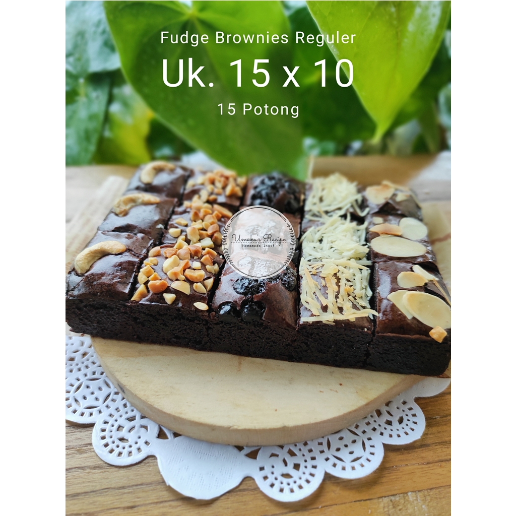 

[REGULER | LEBIH TEBAL] brownies sekat uk 15x10 (15 potong) - bebas pilih topping | fudgy brownies | fudge brownies shiny crust | brownies panggang