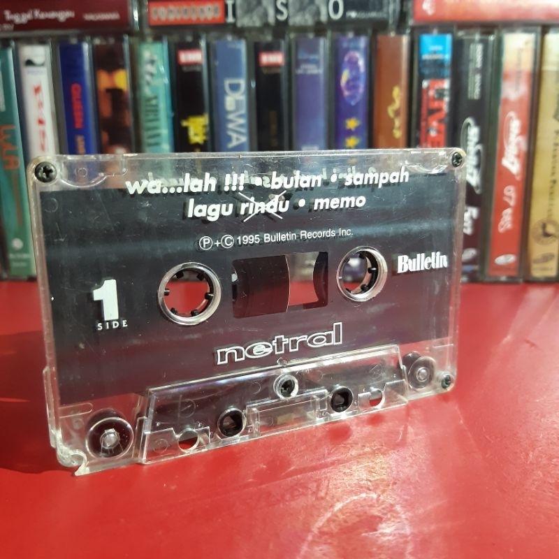 Kaset Pita Netral Album Pertama Walah hanya kaset