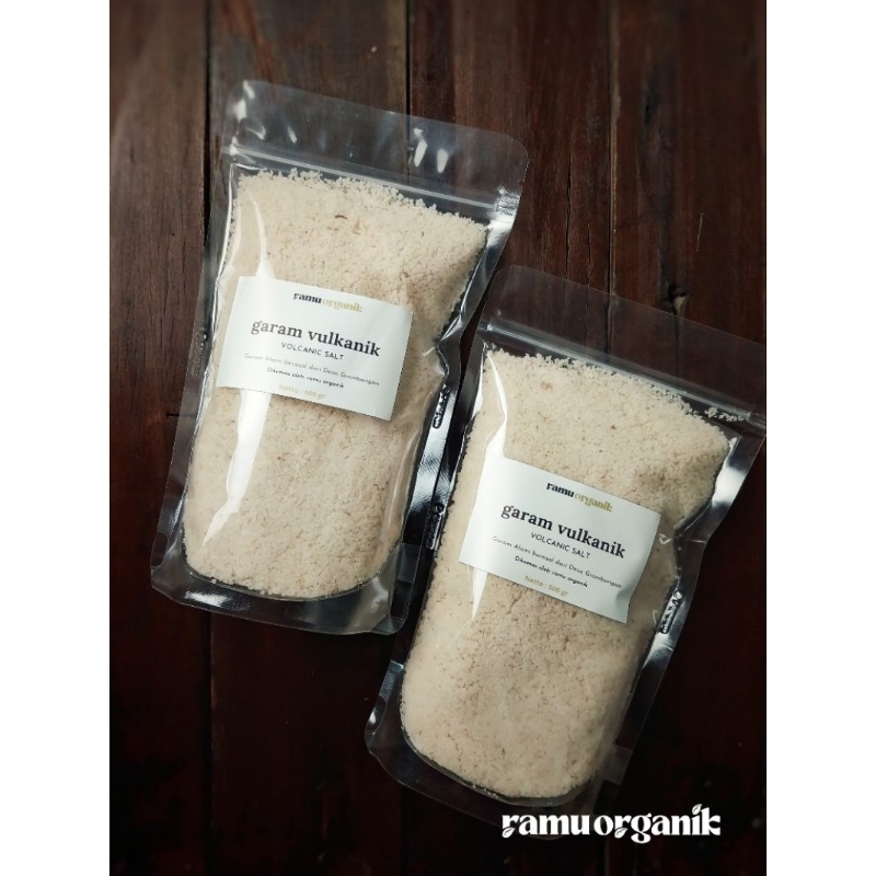 

GARAM VULKANIK, VOLCANIC SALT 500 GR. GARAM GROMBONGAN