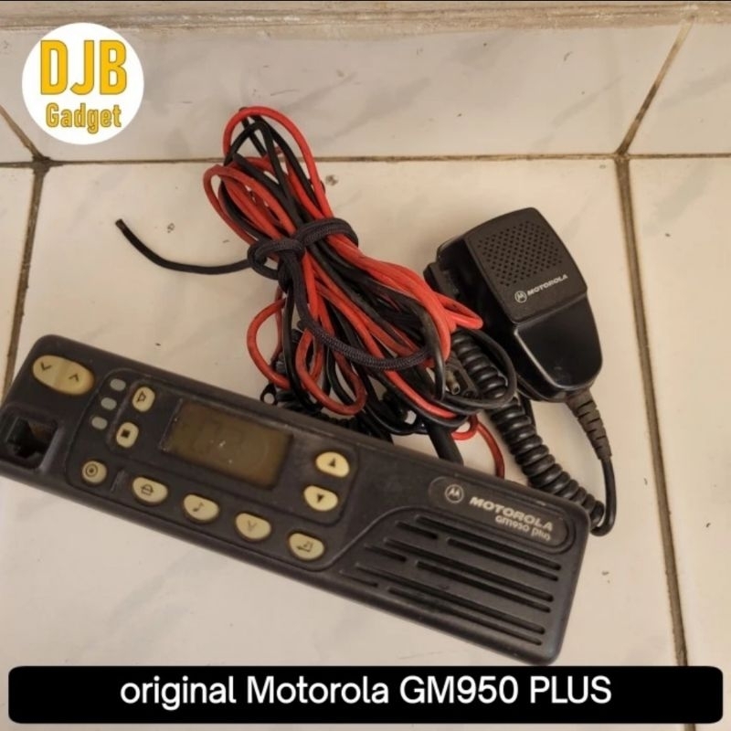 RIG MOTOROLA GM950 plus walkie talkie radio HT FREKUENSI UHF repeater