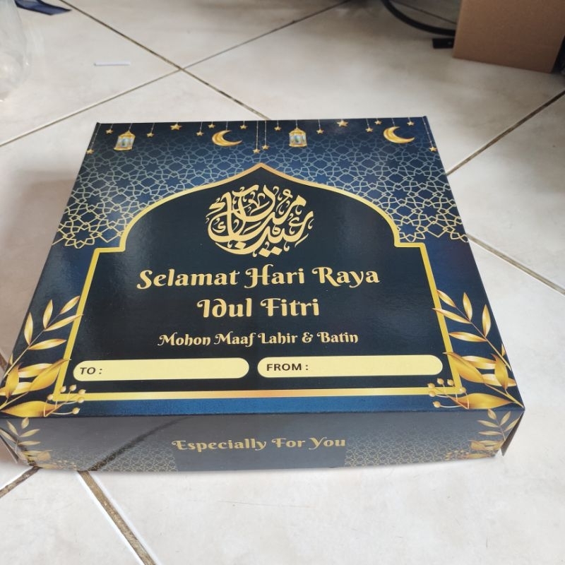 

Box Lebaran 4 toples 250gr Box Idul Fitri 25x25 Hampers Kue Lebaran Ramadhan Box Kue Kering Lebaran Box Brownies 25x25 Box Lebaran Brownies Box Kue Lebaran Box Pizza Lebaran Box Cookies Lebaran Box Kuker Idul Fitri Dus Lebaran Kotak Lebaran