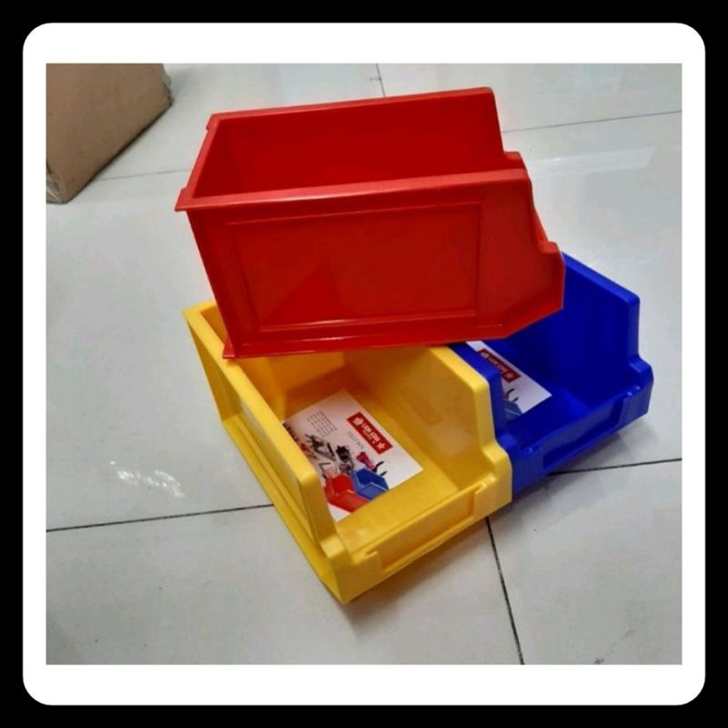 JOLLY BOX / KOTAK PERKAKAS NO.200 LION STAR