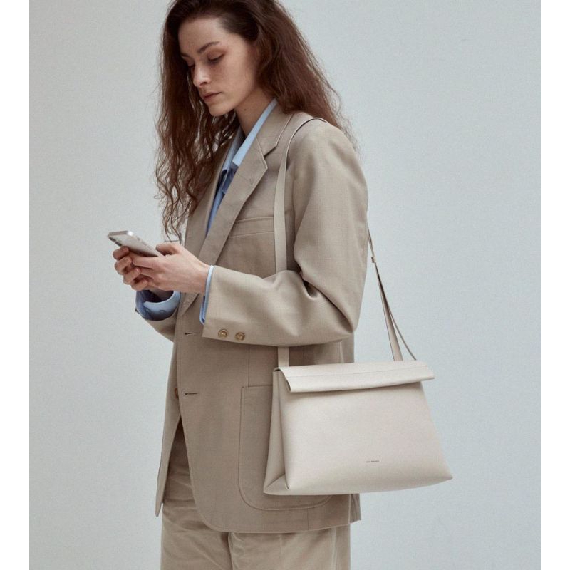 Log Portofolio Bag Small-Artificial Leather_IVORY (Pre-Order)