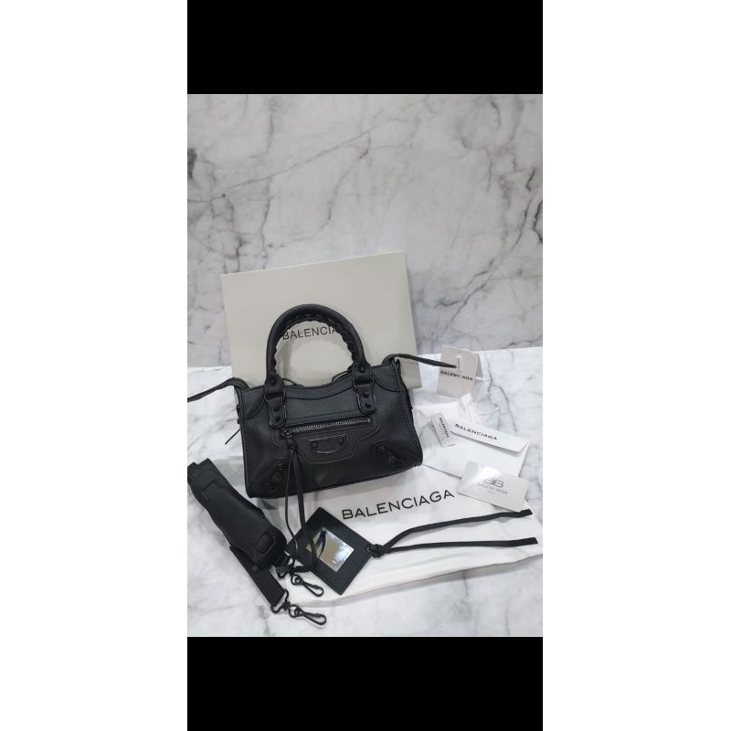 tas impor kw super balenciaga ada box plus surat