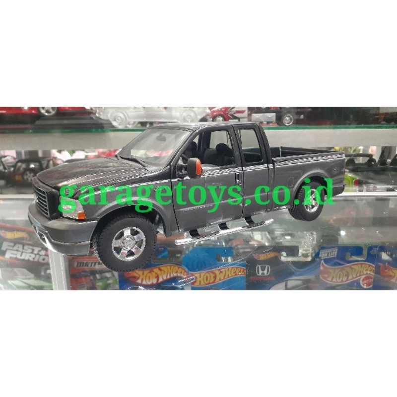 Maisto 1:18 Diecast Ford F350 Harley Davidson