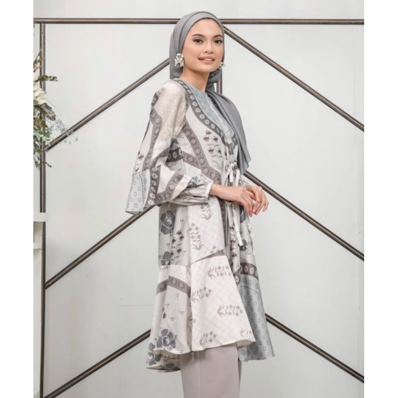 READYSTOCK Rafflesia Tunic Tunik Wearing Klamby Cream Cheese Original ORI