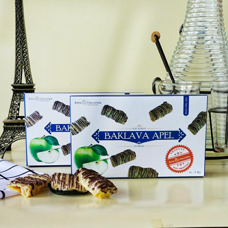

RB BAKLAVA APEL oleh oleh malang premium viral dari buah Apel Asli