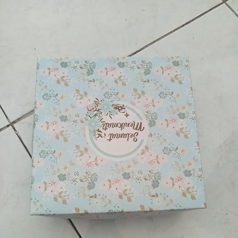 

kardus makan ukuran 18x18 055