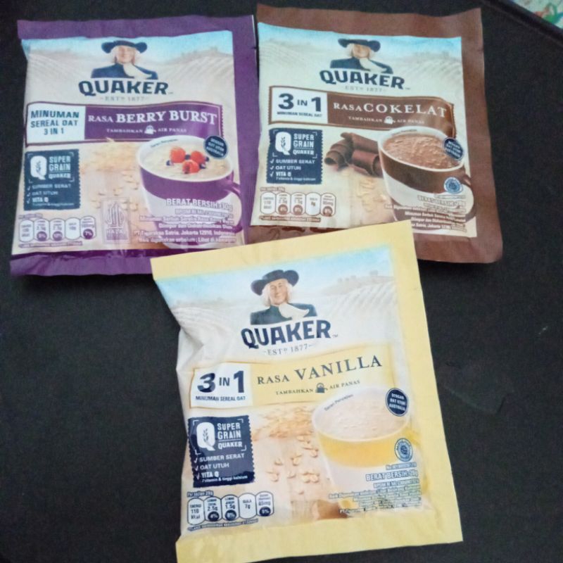 

Quaker 3 in 1 28 gram minuman sereal oat ecer sachet rasa vanilla / cokelat / berry burst